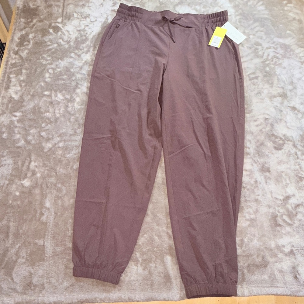 All in Motion Jogger Women L Brown NEW Active Light Mid Rise Ankle Pants
